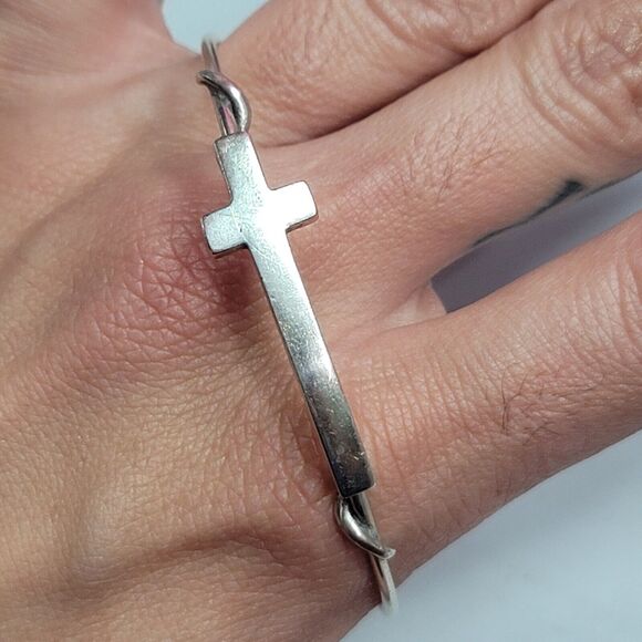 Alex And Ani Spiritual Protection Cross Wrap Charm Bangle Bracelet Silver - Picture 5 of 9